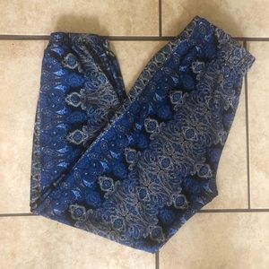 Blue pattern pants
